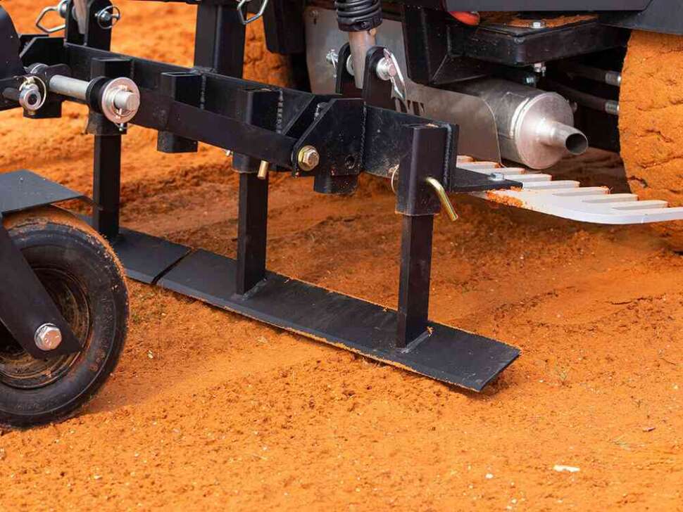 Force Profile Blade Attachment